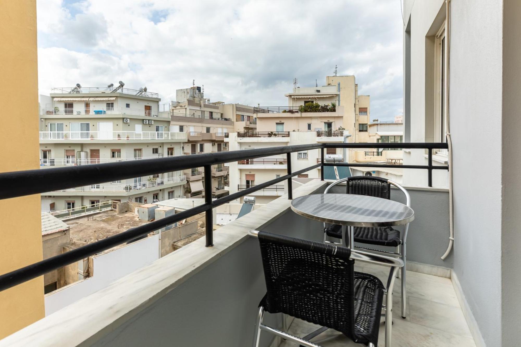 City Heart Apartments Candia Esterno foto